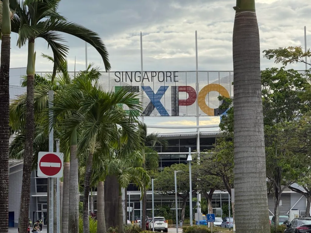 Messe-Singapur-Expoline-Messedesign